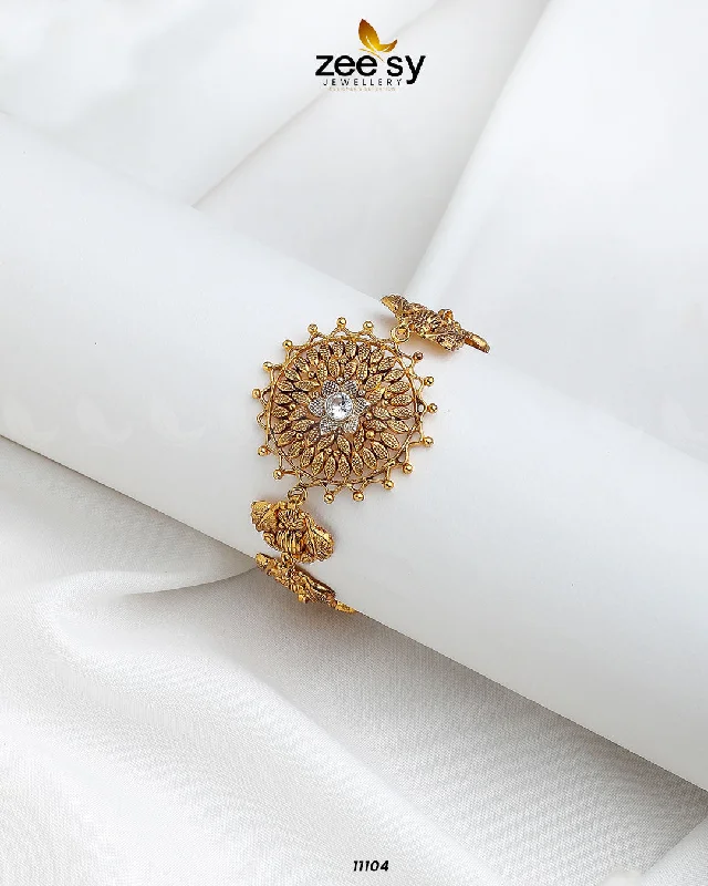 Elegant Wedding Bracelet for Bride-Grace Bracelet