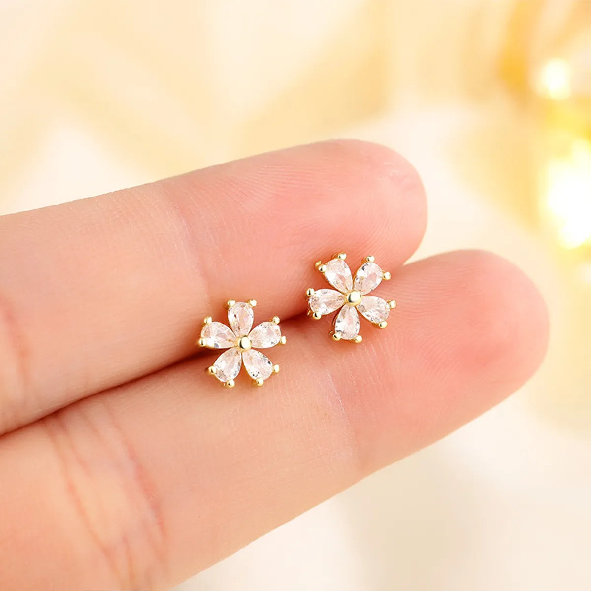 Gorgeous Stud Earrings-1 Pair Sweet Flower Inlay Copper Zircon Ear Studs