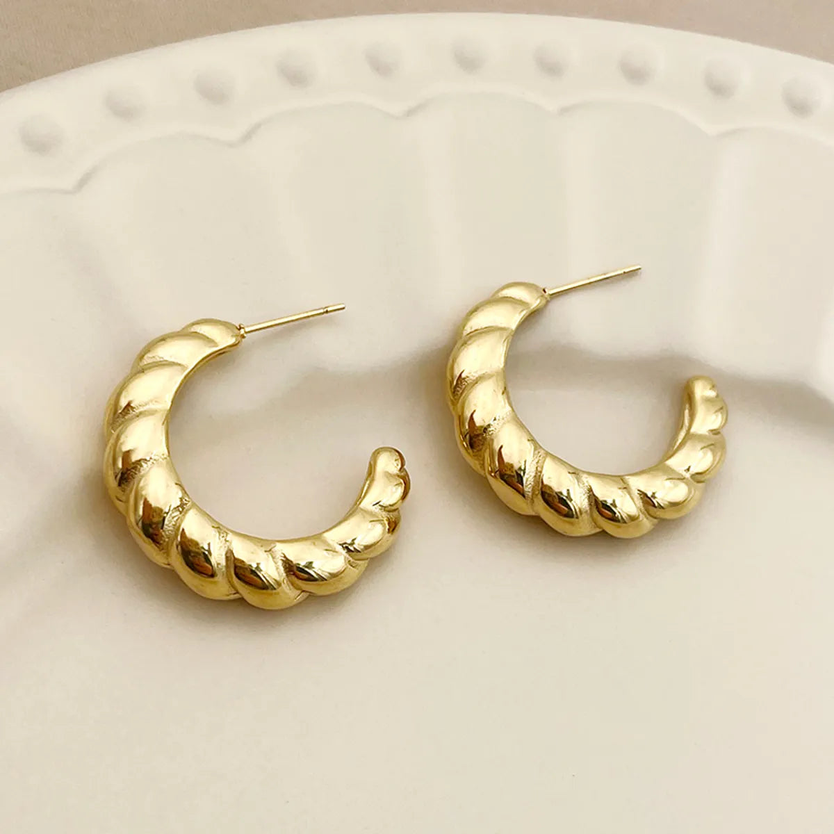 Diamond Hoop Earrings-1 Pair Simple Style Croissant Ea56280l Plating Stainless Steel Gold Plated Ear Studs