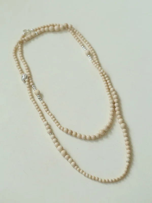 Gradient White Fossil and Silver Bead Long Beaded OT Clasp Necklace