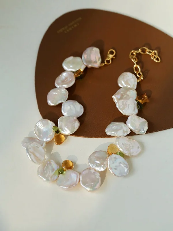 Exaggerated Large Petal Baroque Pearls Necklace