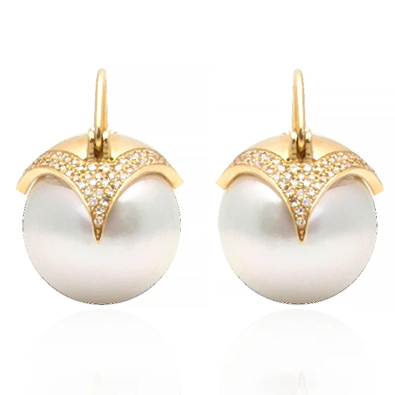 Statement Earrings for Weddings-Armor Pearl Earrings