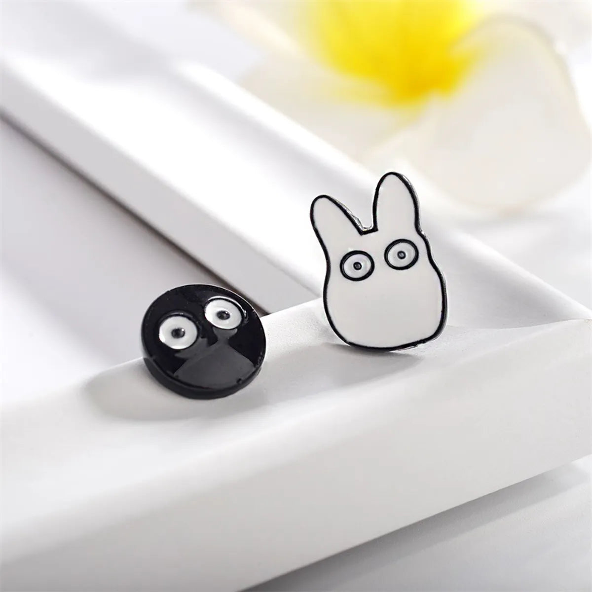 Classic Round Earrings-1 Pair Classic Style Cartoon Plating Alloy Ear Studs