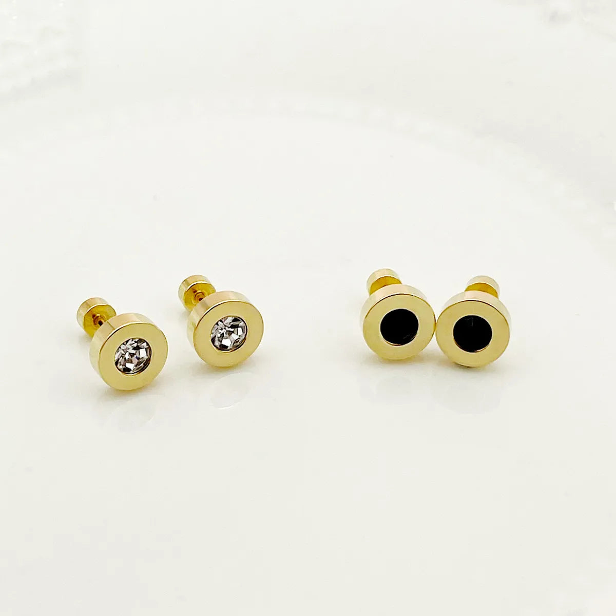 Black Earrings for Women-1 Pair Classic Style Commute Round Plating Inlay Stainless Steel Zircon Gold Plated Ear Studs