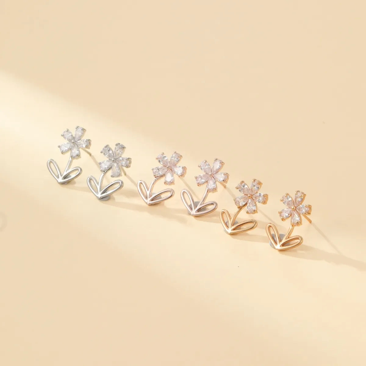 Colorful Earrings for Teens-1 Pair Cute Simple Style Shiny Flower Inlay Copper Zircon Gold Plated Ear Studs