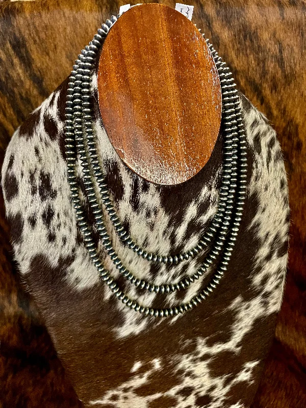 Navajo Pearl Saucer Neckalce