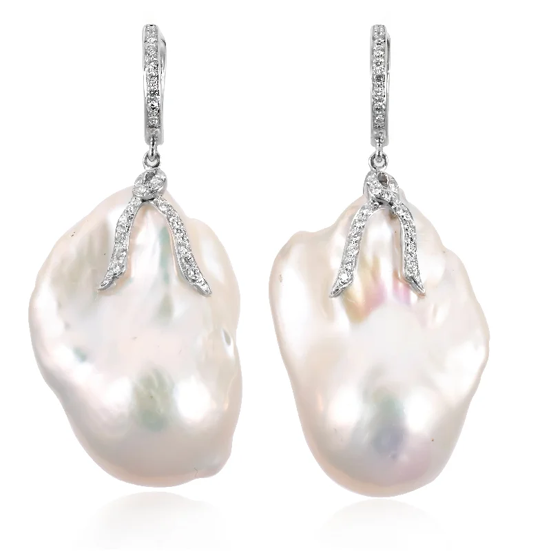 Trendy Dangle Earrings-Pearl Drop Earrings