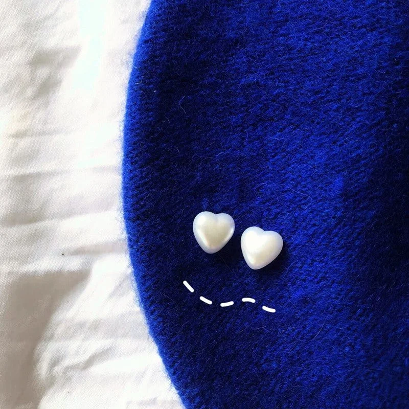 Pearl White Peach Heart Silver Stud Earrings