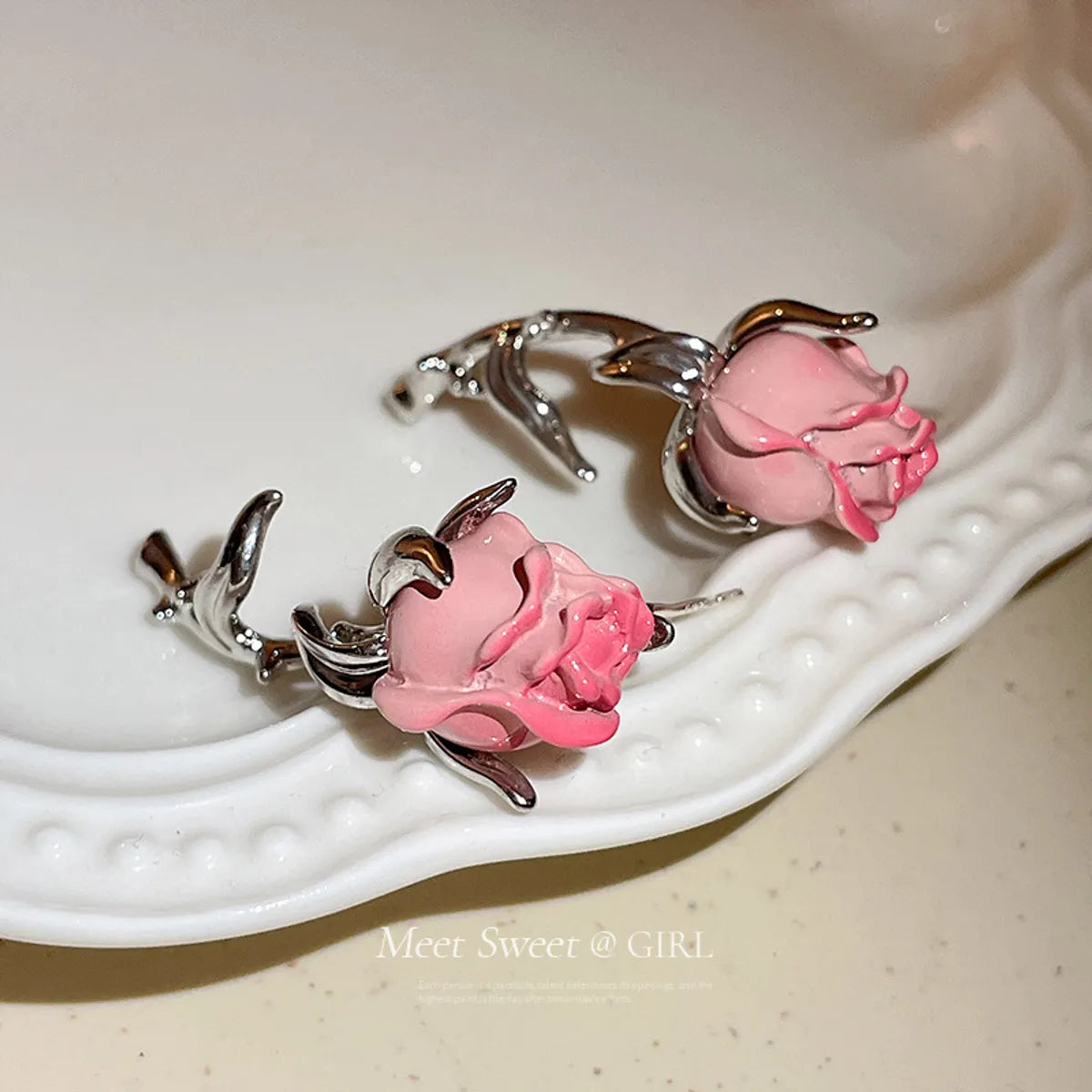 Stunning Wedding Earrings-1 Pair Retro Flower Plating Alloy Ear Studs