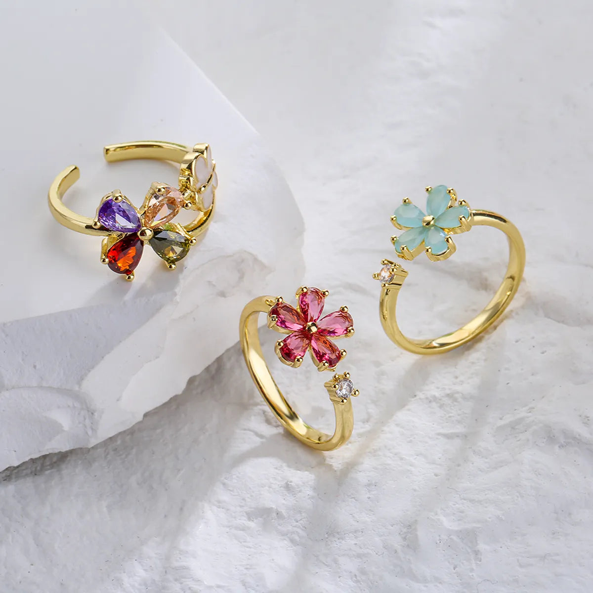 Personalized Gemstone Ring-Fashion Cute 18k Gold Plated Flower-shaped Zircon Inlaid Open Ring Female