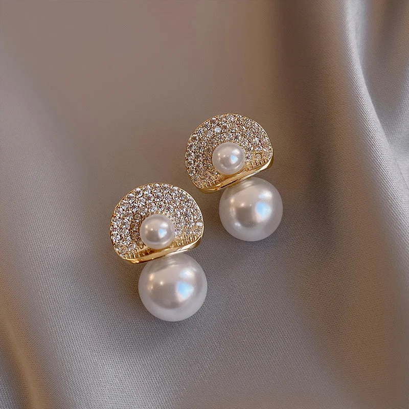 Rhinestone Pearl Stud Earrings