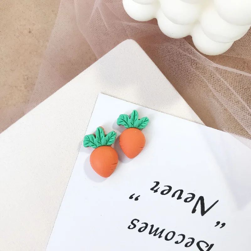 Carrot ear studs