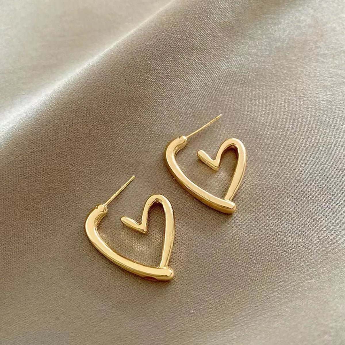 Unique Silver Earrings-1 Pair Simple Style Heart Shape Stainless Steel Gold Plated Ear Studs