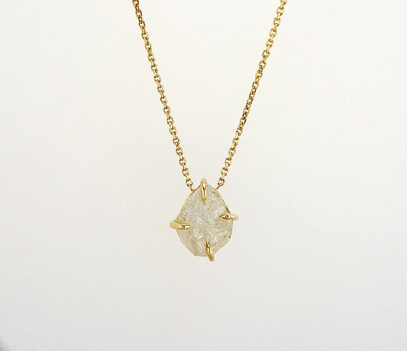 Natural Rough Diamond 2.57 carat. Yellow gold necklace